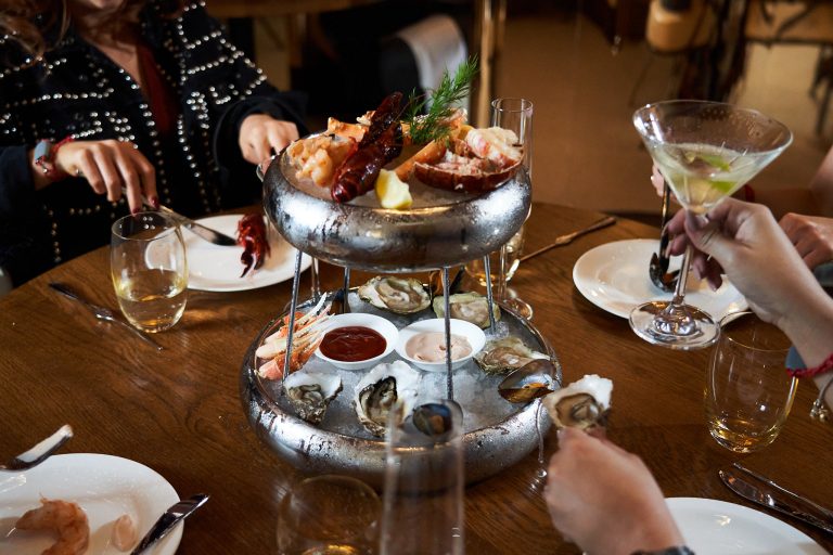 Restaurante The Wake en Virgin Voyages